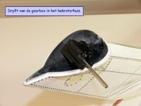 0gearbox%20in%20het%20hekrotorhuis-JPG_zpslssjrnbx.jpg