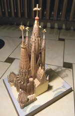 1_Sagrada_Familia_03.jpg