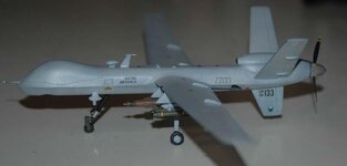 mq-9_decal_right.jpg