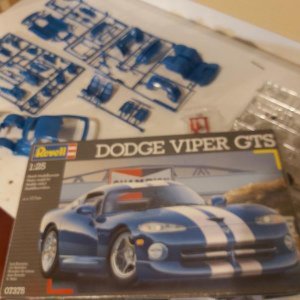 Viper GTS  1/24  Revell