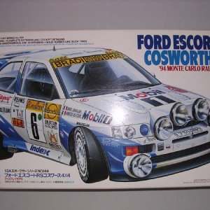 200452214512 Escort Tamiya Kit