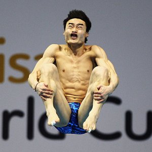 funny diver faces 12