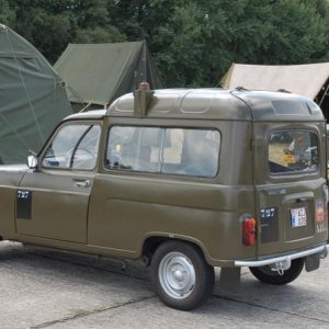 Renault 4TL