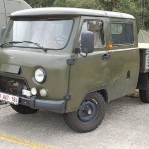 VUAZ 452