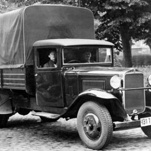 029a FN 2.5 tonnes 8 cylindres 1932   72200