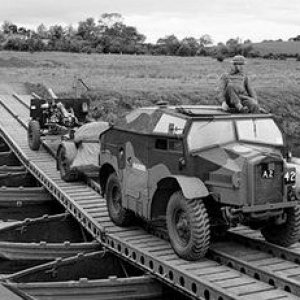 300px IWM H 20971 Morris C8 Slaght Bridge 19420626