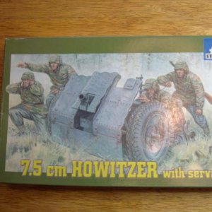 7.5 cm Howitzer with servants