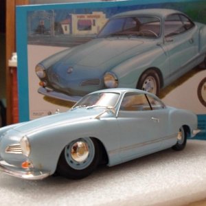 Volkswagen Karmann Ghia Coupé 1966
1/24 Tamiya
Specials: Lichtblauw mat - Verlaagd

+ Zeer leuke kit! Aanrader!

-/