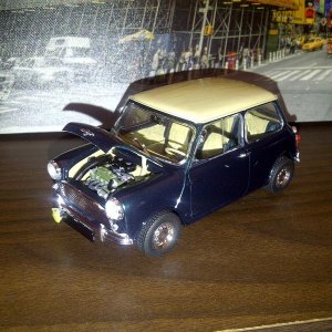 Mini Cooper 998 MK1
1/24 Revell
Specials: Eerste modelbouwproject (AUG2013)

+ Fijn als beginner

- Pasvorm laat zich soms te wensen over