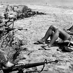 sunbathing during world war 2