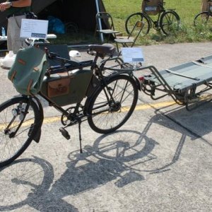 Swiss stretcher bike