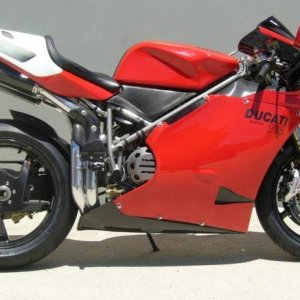 Ducati 996R  01