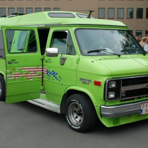 Auto Chevy Van