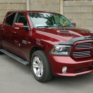 Auto Dodge RAM 1500 2