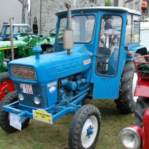 trac Ford 2000