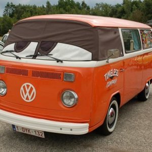 Civil VW Bus