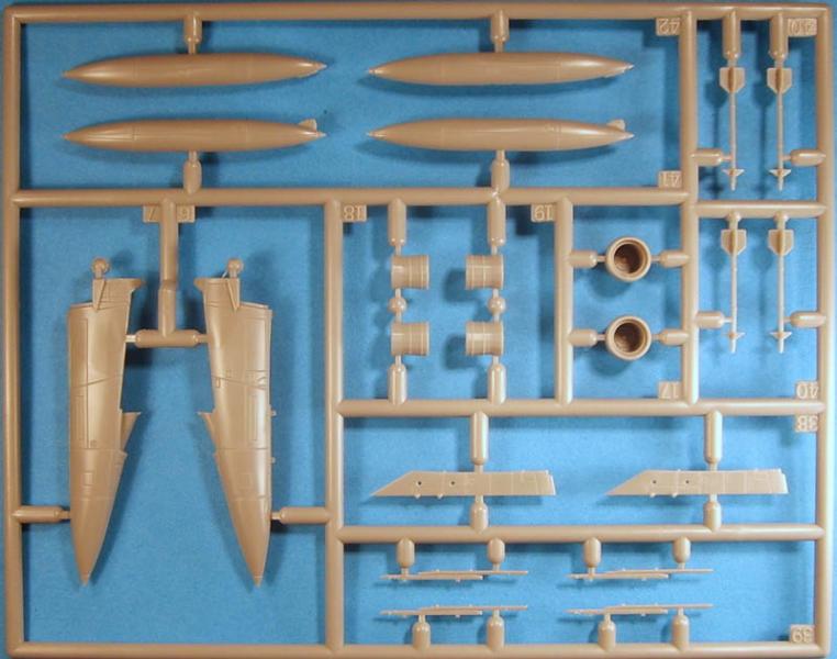 144 Revell F 15E in box review 04