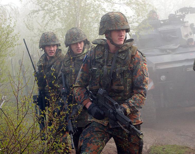 759px Bundeswehr G36