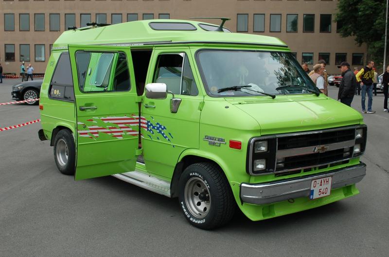 Auto Chevy Van