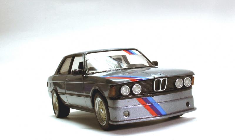 BMW 012