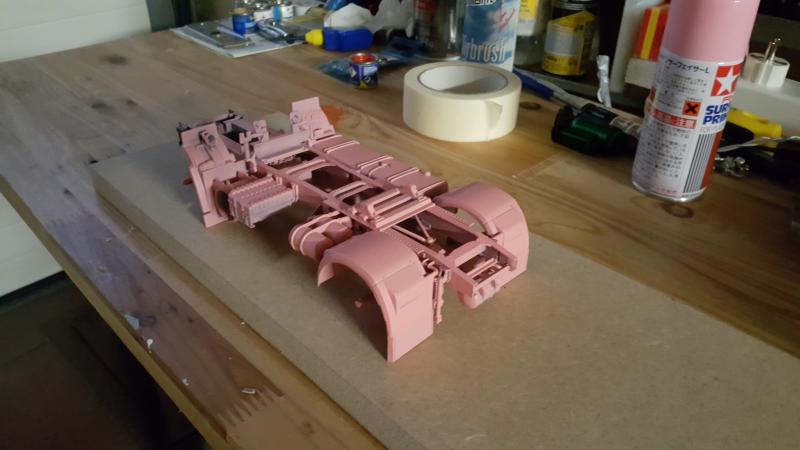 Chassis in primer