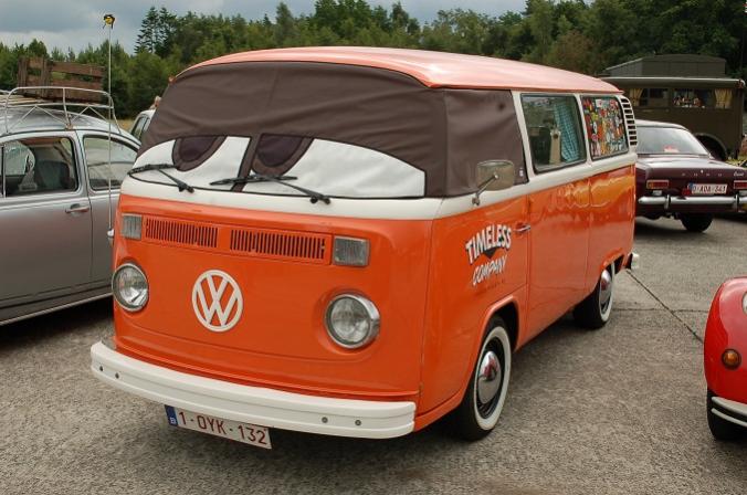 Civil VW Bus