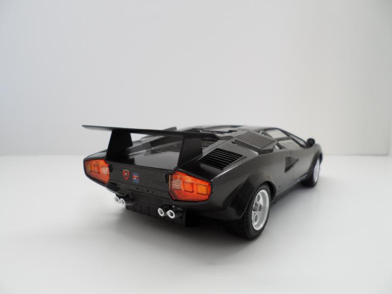 Countach 3