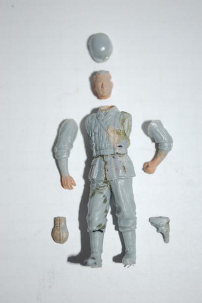 figurine 002