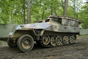 mittlerer schutzenpanzerwagen sdkfz 251