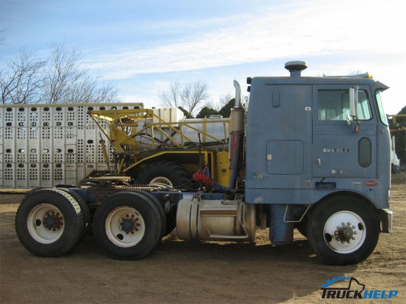 peterbilt 352s