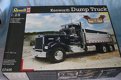 Revell Kenworth Dump Truck in 1 25 scale