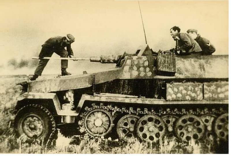 Sd.Kfz.251 9c 006