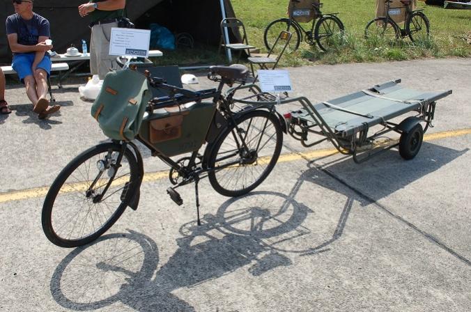 Swiss stretcher bike